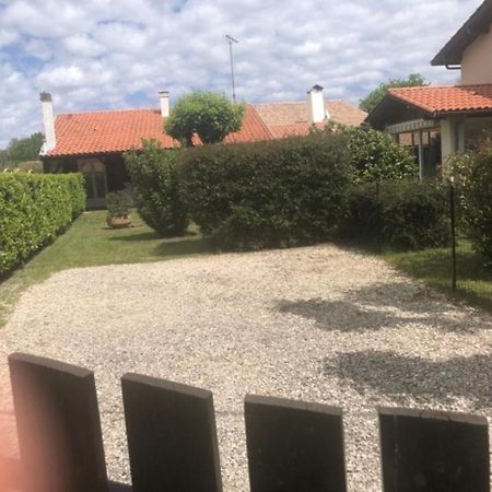 הוילה סנגווינה Agreable Maison A 400M Du Lac מראה חיצוני תמונה